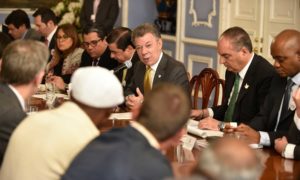 Voceros de la Cumbre Agraria asistieron éste miércoles a una reunión en la Casa de Nariño liderada por el Presidente Santos y miembros de su gabinete ministerial