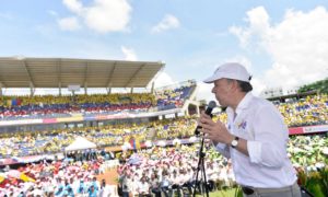 El Presidente Santos resaltó el crucial papel que cumplen las madres líderes dentro del programa Más Familias en Acción, para construir una Colombia más equitativa.