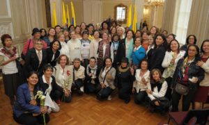 Representantes y voceras de 104 organizaciones y colectivos de mujeres de todo el país, expresaron al Jefe del Estado su apoyo irrestricto al Acuerdo suscrito en Cartagena.