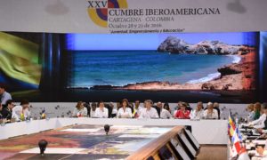 "No defraudaremos la esperanza de Colombia y del mundo de acabar esta guerra", dijo el Presidente Juan Manuel Santos al inaugurar la XXV Cumbre Iberoamericana de Jefes de Estado y de Gobierno.