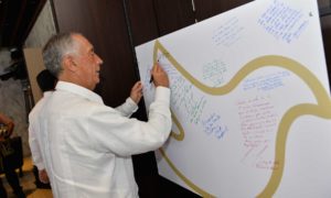 La delegación del Gobierno de Portugal, encabezada por el Presidente Marcelo Rebelo de Sousa, dejó un mensaje en apoyo a la paz de Colombia durante la XXV Cumbre Iberoamericana de Jefes de Estado.