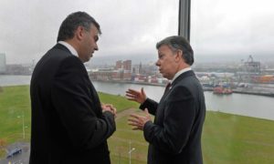 En desarrollo de su histórica visita al Reino Unido, el Presidente Juan Manuel Santos explicó los avances de los acuerdos de paz y la manera como Irlanda del Norte ha sido un ejemplo para Colombia.